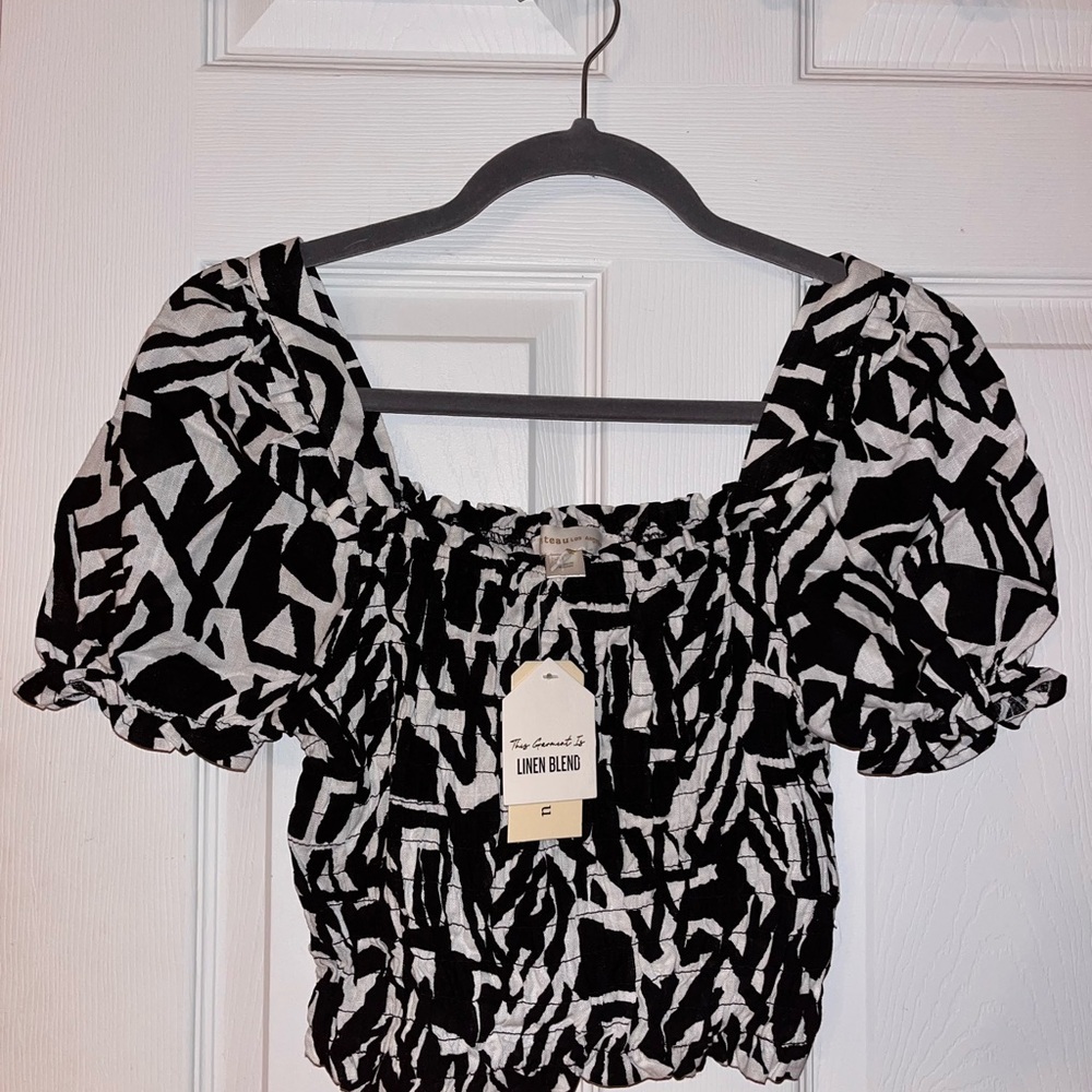 Black and White Linen Blend Smoked Cropped Women's Top NWT Medium